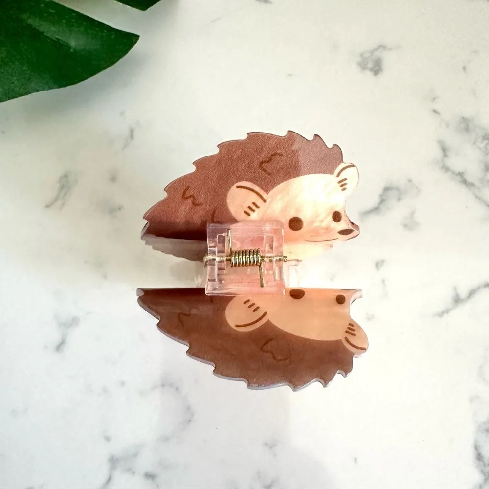 3/$22🩶  Hedgehog Claw Clip Cute Woodland Animal Hair Accessory Acrylic NEW
